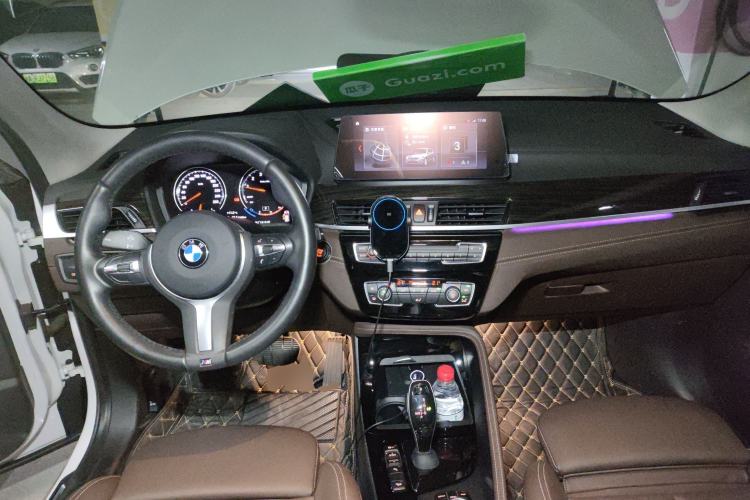 Used BMW X1 2020 xDrive25Li Luxury Edition Center Console