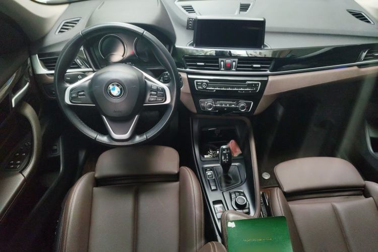 Used BMW X1 2020 sDrive20Li Fashion Model Center Console