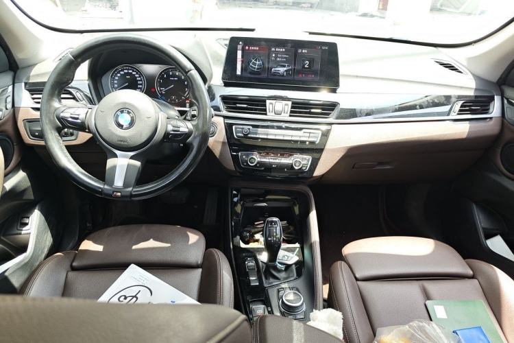 Used BMW X1 2020 sDrive20Li Premium Edition Center Console