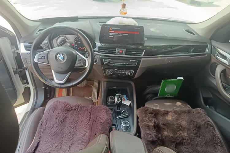 Used BMW X1 2020 sDrive25Li Leading Model Center Console