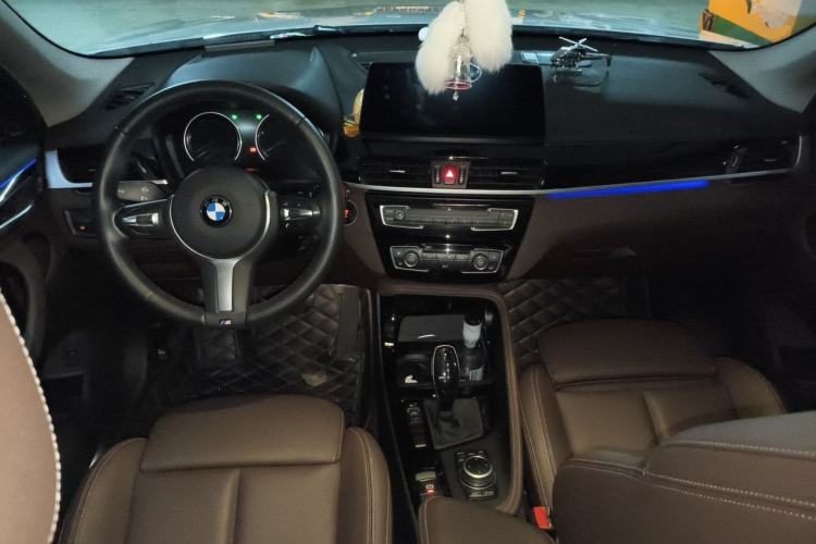 Used BMW X1 2020 sDrive20Li Premium Edition Center Console