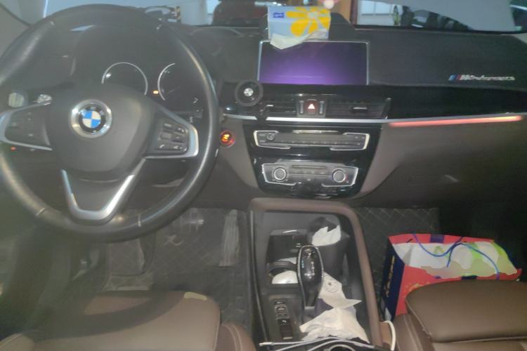 Used BMW X1 2020 sDrive20Li Fashion Model Center Console