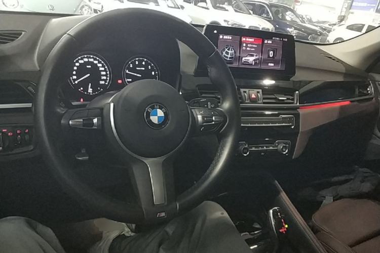 Used BMW X1 2020 sDrive20Li Premium Edition Center Console