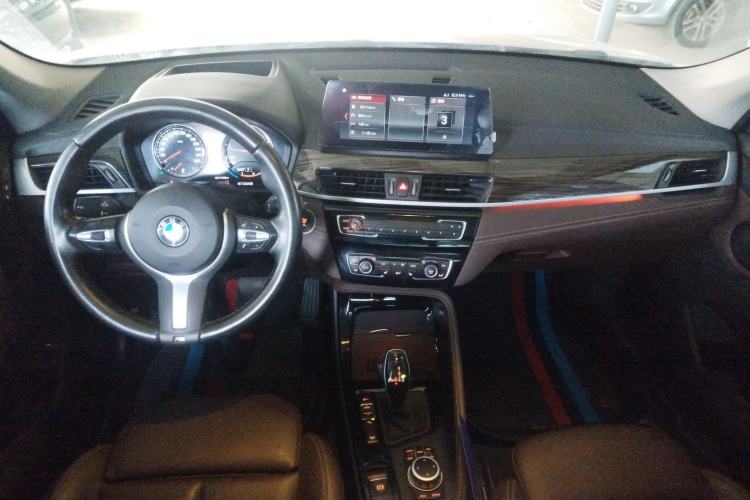 Used BMW X1 2020 xDrive25Li Luxury Edition Center Console