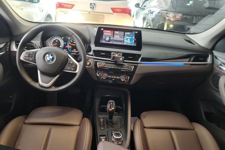 Used BMW X1 2020 sDrive25Li Leading Model Center Console