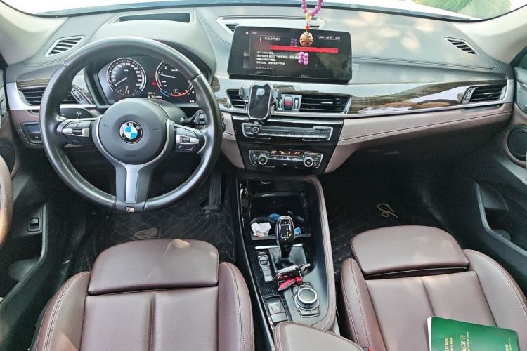 Used BMW X1 2020 xDrive25Li Luxury Edition Center Console