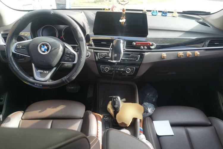 Used BMW X1 2020 sDrive25Li Leading Model Center Console