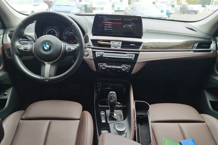 Used BMW X1 2020 xDrive25Li Luxury Edition Center Console