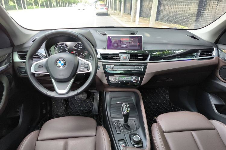 Used BMW X1 2020 sDrive20Li Fashion Model Center Console