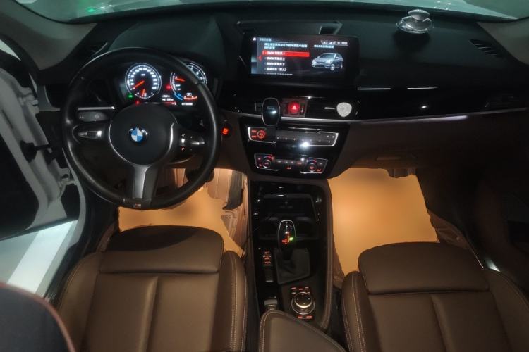 Used BMW X1 2020 sDrive20Li Premium Edition Center Console