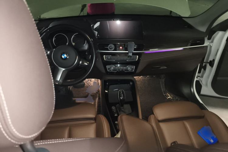 Used BMW X1 2020 xDrive25Li Luxury Edition Center Console
