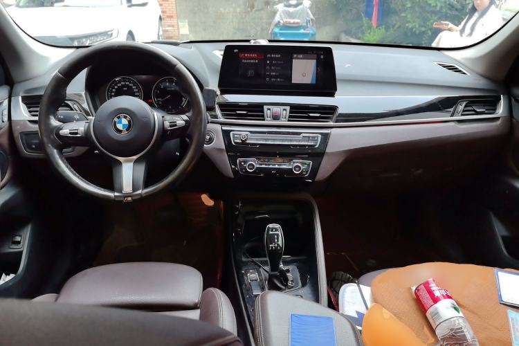 Used BMW X1 2020 sDrive20Li Premium Edition Center Console