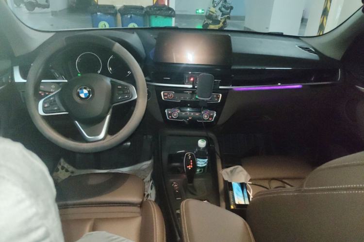 Used BMW X1 2020 sDrive25Li Leading Model Center Console