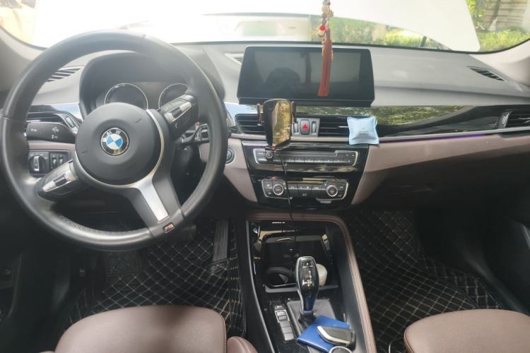 Used BMW X1 2020 sDrive20Li Premium Edition Center Console