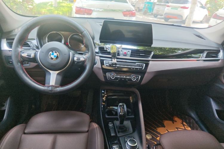 Used BMW X1 2020 sDrive20Li Premium Edition Center Console