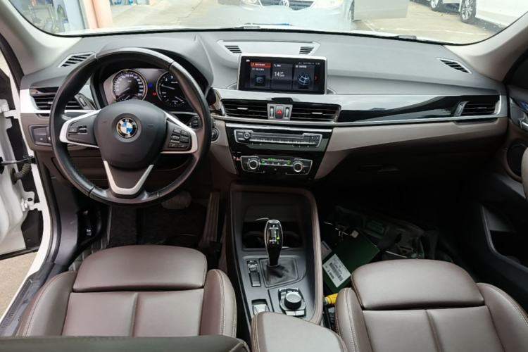 Used BMW X1 2020 sDrive20Li Fashion Model Center Console
