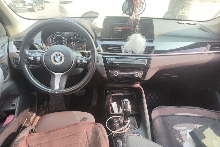 Used BMW X1 2020 sDrive20Li Premium Edition Center Console