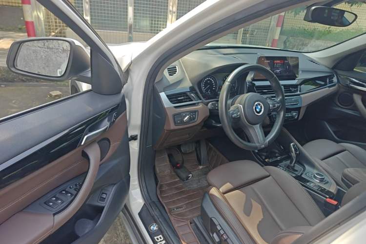 Used BMW X1 2020 sDrive20Li Premium Edition Driver Seat
