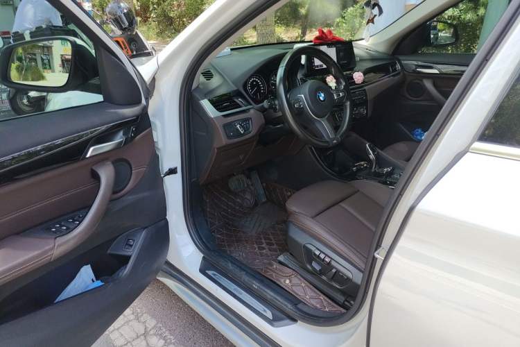 Used BMW X1 2020 sDrive20Li Premium Edition Driver Seat