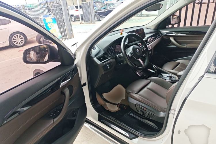 Used BMW X1 2020 sDrive20Li Premium Edition Driver Seat