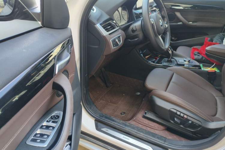 Used BMW X1 2020 sDrive20Li Premium Edition Driver Seat