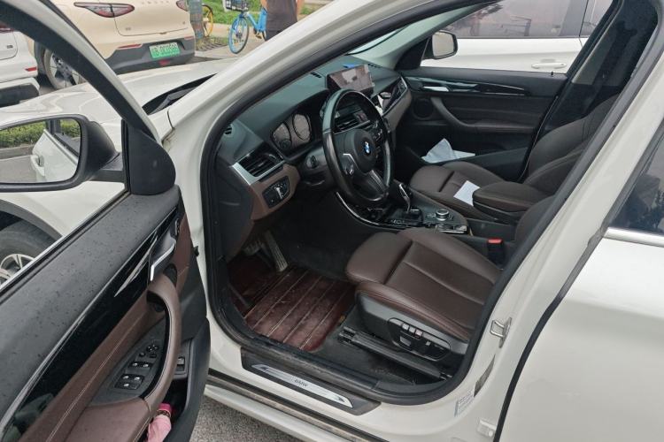 Used BMW X1 2020 sDrive20Li Premium Edition Driver Seat