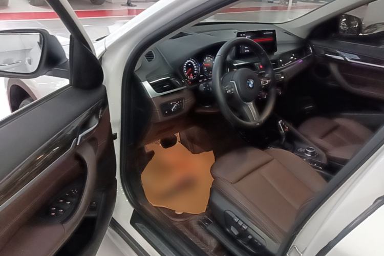 Used BMW X1 2020 xDrive25Li Luxury Edition Driver Seat