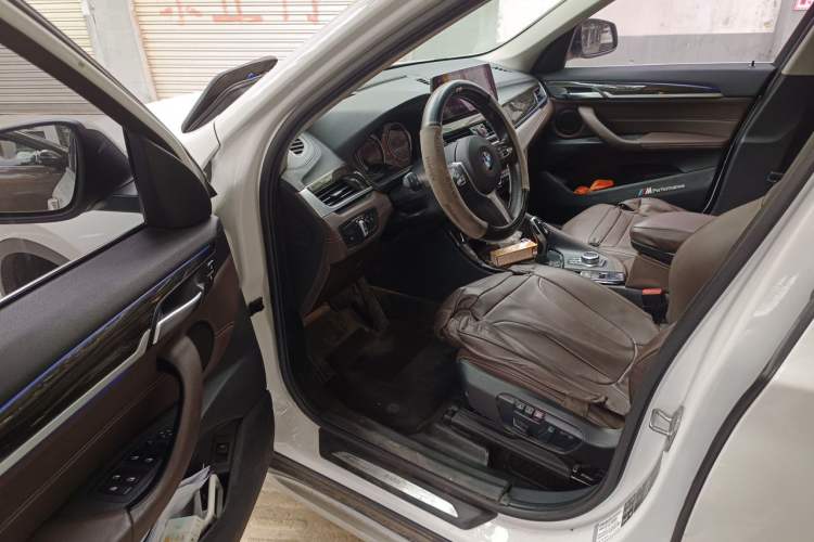 Used BMW X1 2020 xDrive25Li Luxury Edition Driver Seat