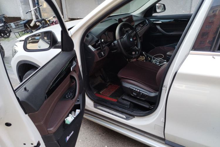 Used BMW X1 2020 sDrive20Li Premium Edition Driver Seat