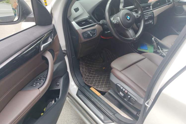 Used BMW X1 2020 sDrive20Li Premium Edition Driver Seat