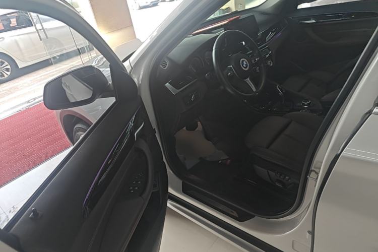 Used BMW X1 2020 sDrive20Li Premium Edition Driver Seat