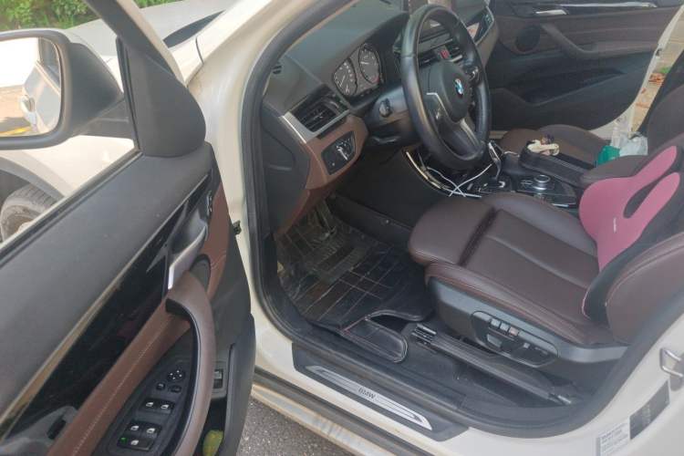 Used BMW X1 2020 sDrive20Li Premium Edition Driver Seat