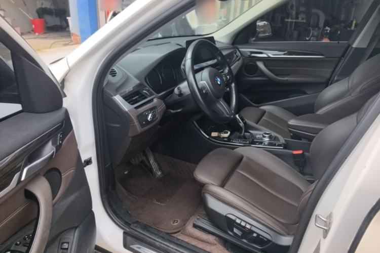 Used BMW X1 2020 xDrive25Li Luxury Edition Driver Seat