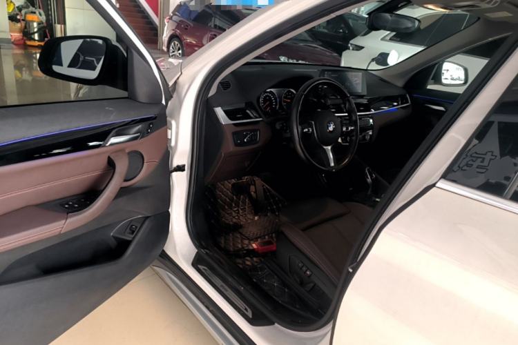 Used BMW X1 2020 sDrive20Li Premium Edition Driver Seat