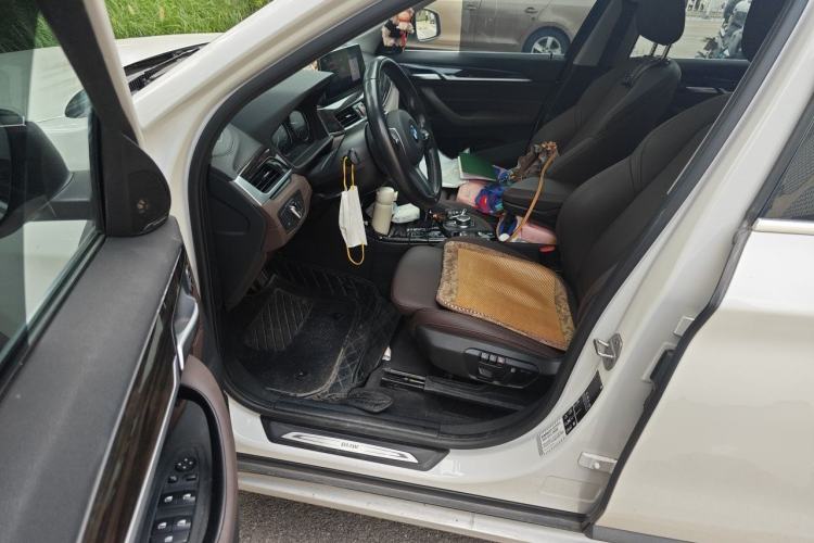 Used BMW X1 2020 xDrive25Li Luxury Edition Driver Seat