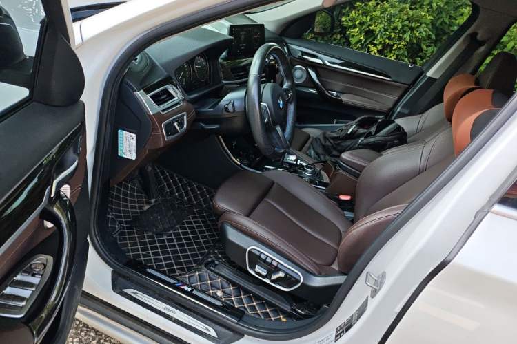 Used BMW X1 2020 xDrive25Li Luxury Edition Driver Seat