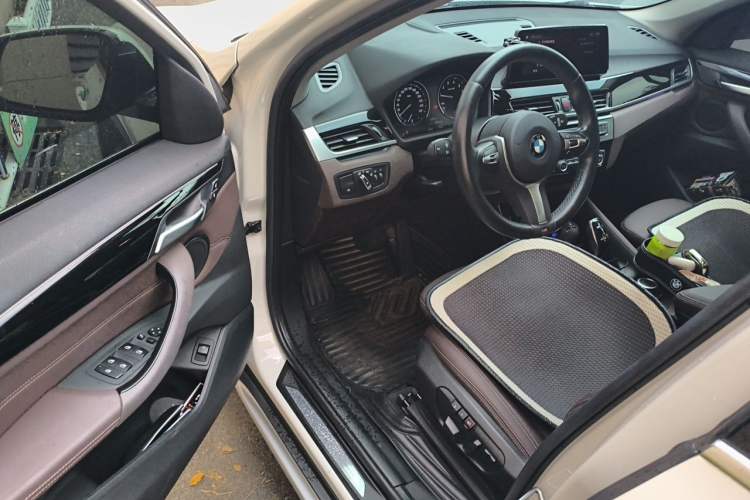 Used BMW X1 2020 sDrive20Li Premium Edition Driver Seat