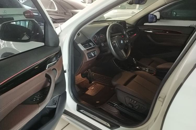 Used BMW X1 2020 sDrive20Li Premium Edition Driver Seat