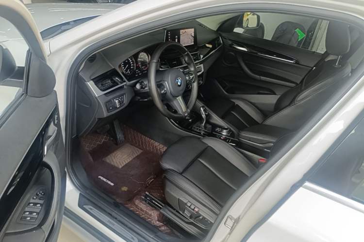 Used BMW X1 2020 sDrive20Li Premium Edition Driver Seat
