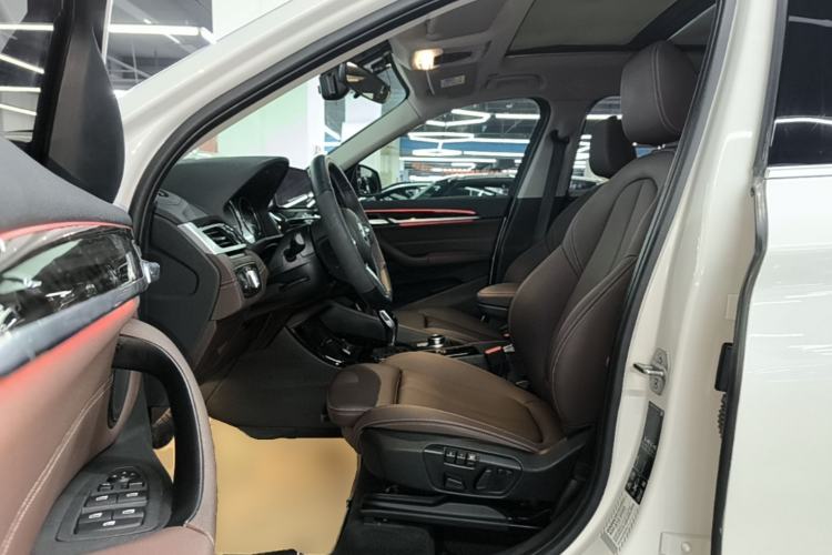 Used BMW X1 2020 xDrive25Li Luxury Edition Driver Seat