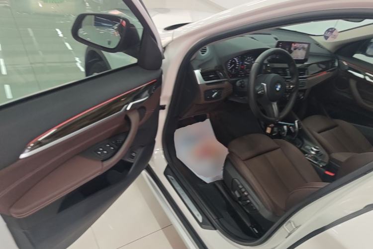 Used BMW X1 2020 xDrive25Li Luxury Edition Driver Seat
