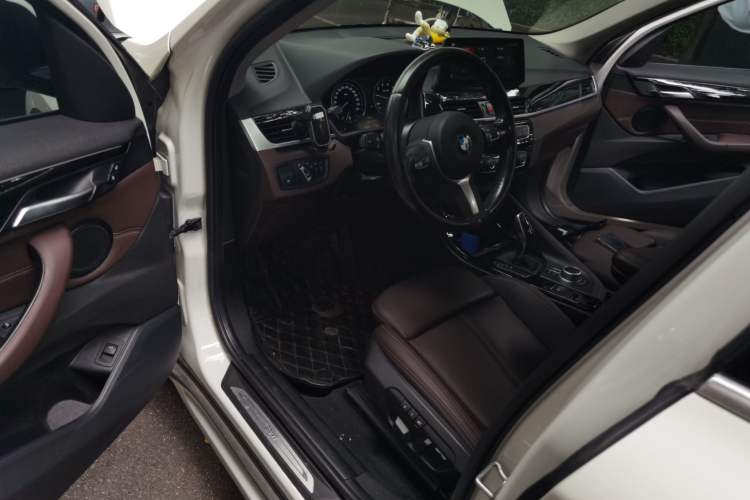 Used BMW X1 2020 sDrive20Li Premium Edition Driver Seat