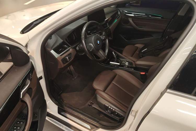 Used BMW X1 2020 sDrive20Li Premium Edition Driver Seat