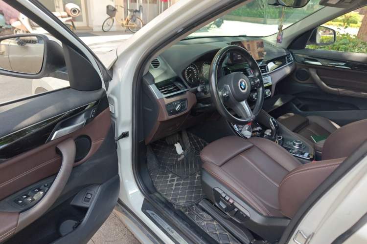 Used BMW X1 2020 sDrive20Li Premium Edition Driver Seat