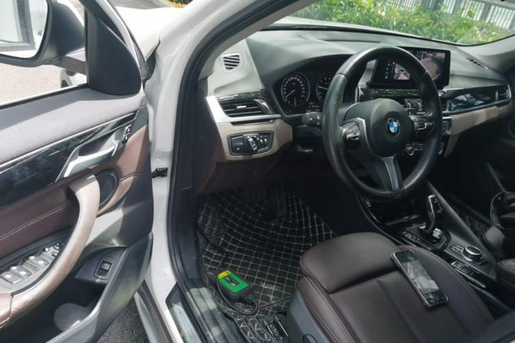 Used BMW X1 2020 sDrive20Li Premium Edition Driver Seat