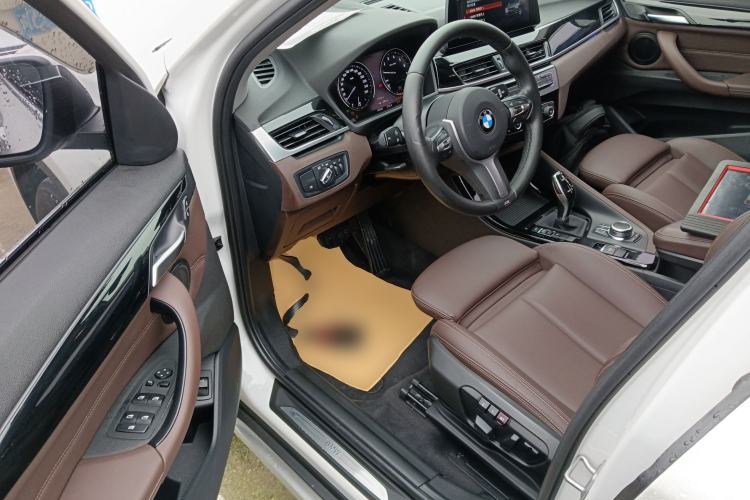 Used BMW X1 2020 sDrive20Li Premium Edition Driver Seat