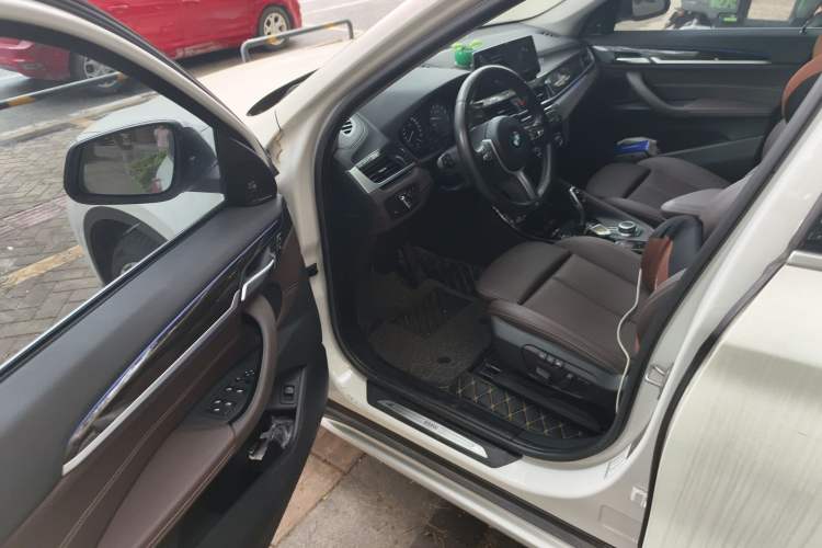 Used BMW X1 2020 xDrive25Li Luxury Edition Driver Seat