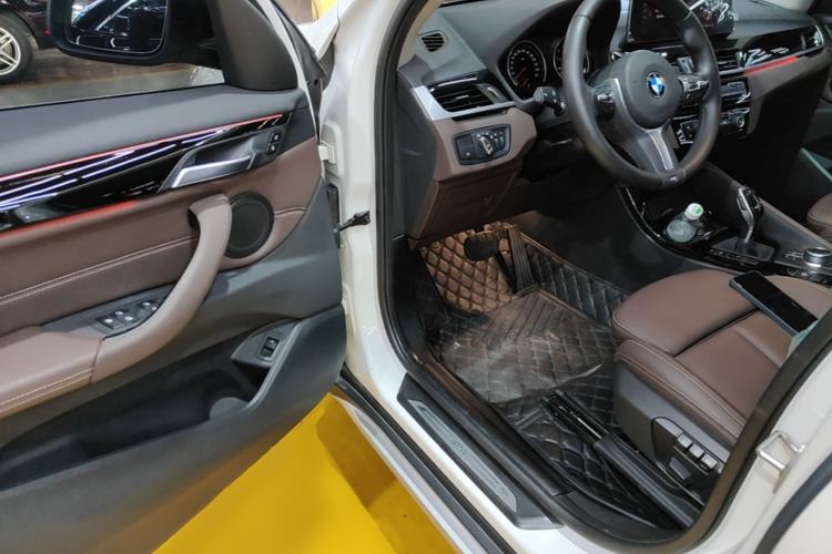 Used BMW X1 2020 sDrive20Li Premium Edition Driver Seat
