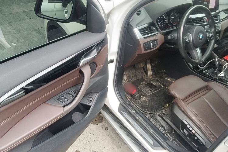 Used BMW X1 2020 sDrive20Li Premium Edition Driver Seat
