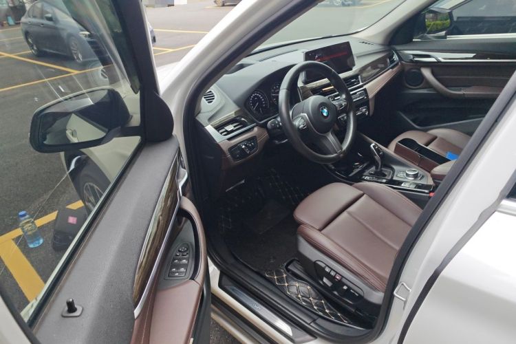 Used BMW X1 2020 xDrive25Li Luxury Edition Driver Seat